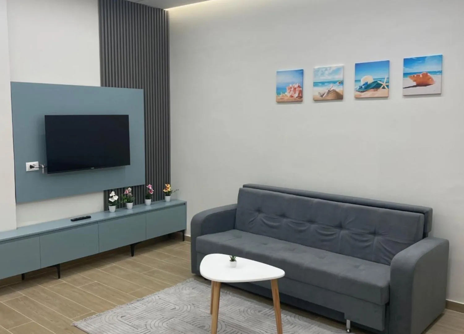 Ad Apartments Vlorë 0*,